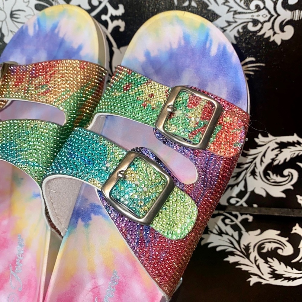 🍀 BRAND NEW! Super Blingy Tie-Dye Crystal Sandals - Picture 2 of 11